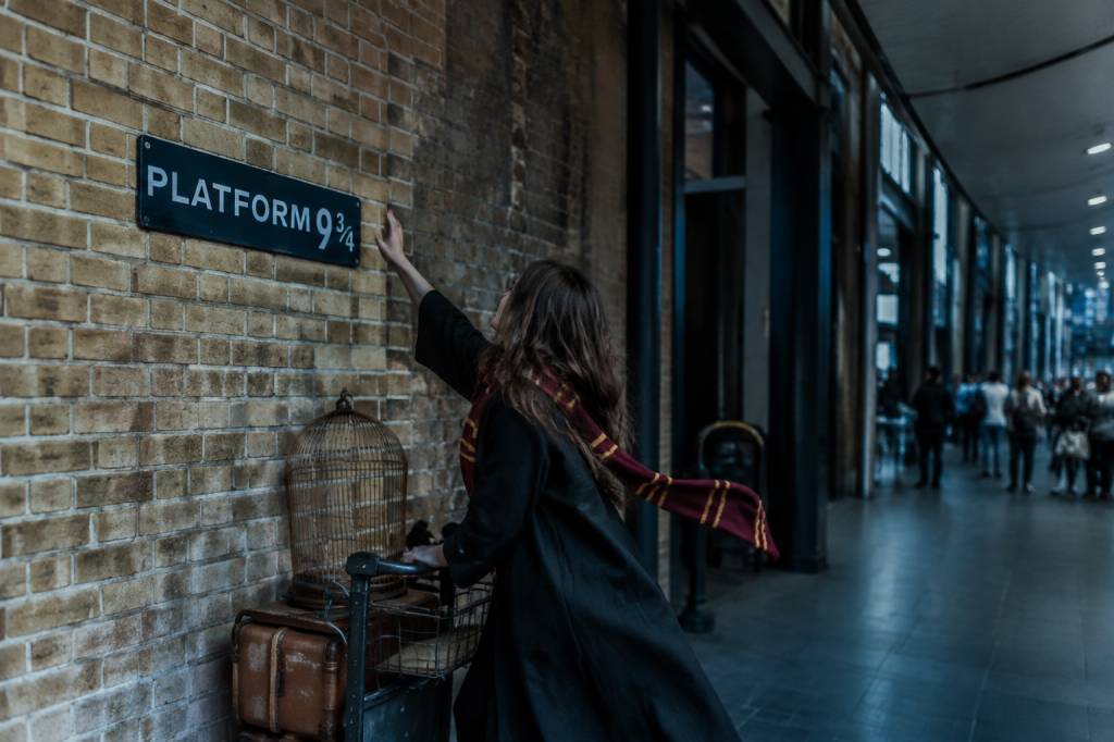 Como visitar a 9 3/4 platform em London: guia completo para fãs de Harry Potter